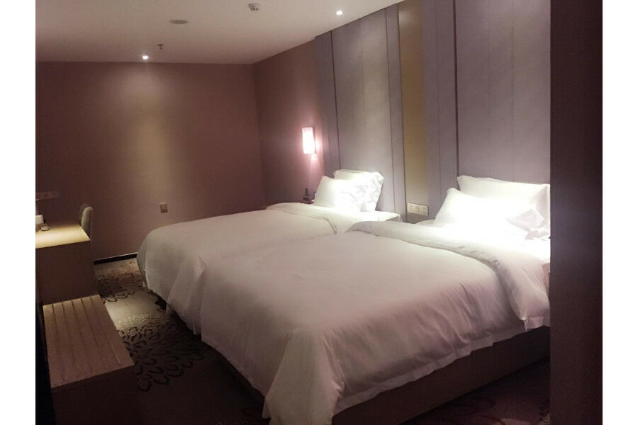 Lavande Hotel Guangzhou Ximenkou Metro Exteriör bild