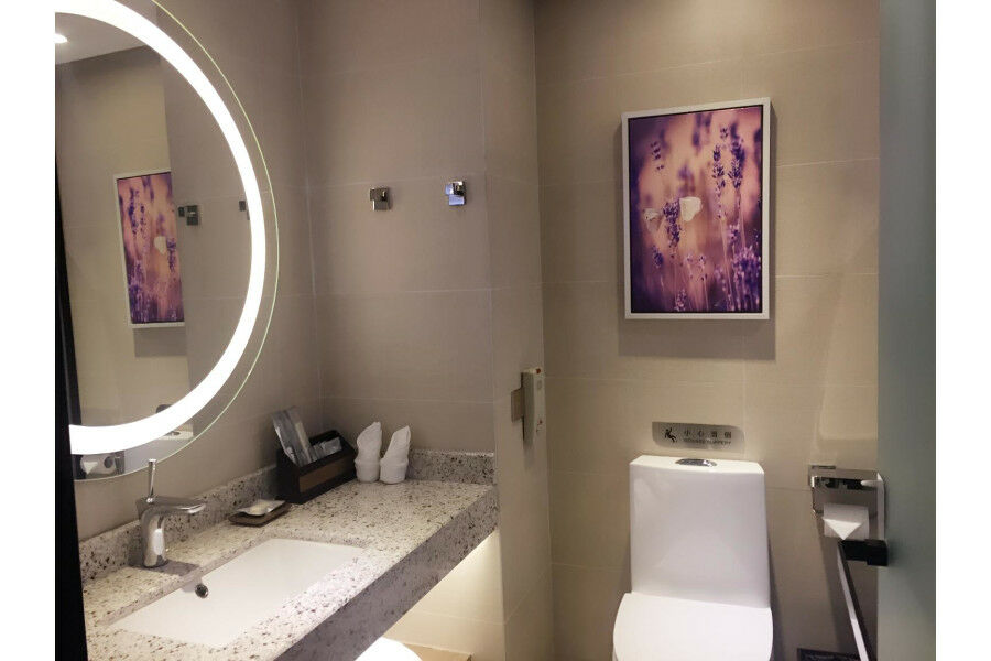 Lavande Hotel Guangzhou Ximenkou Metro Exteriör bild